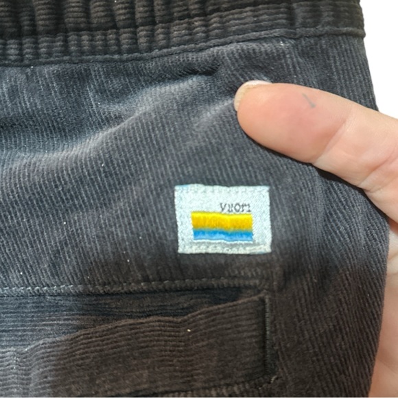 EUC - Vuori Optimist Pant - size Medium - charcoal - Picture 6 of 8